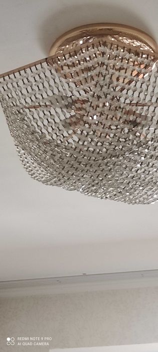 срочно продам люстры