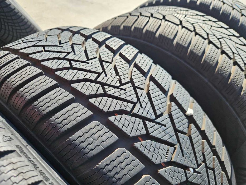 4бр. 205/55 R16 зимни UNIROYAL 2023г. 8.5-9мм