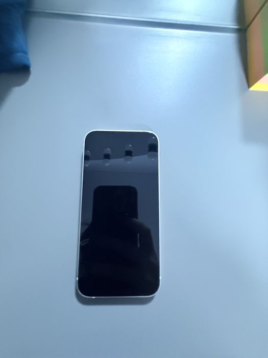 Iphone 13  se poate vedea