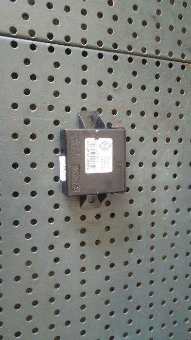 Modul alarma renault megane 3 4m5418r0a