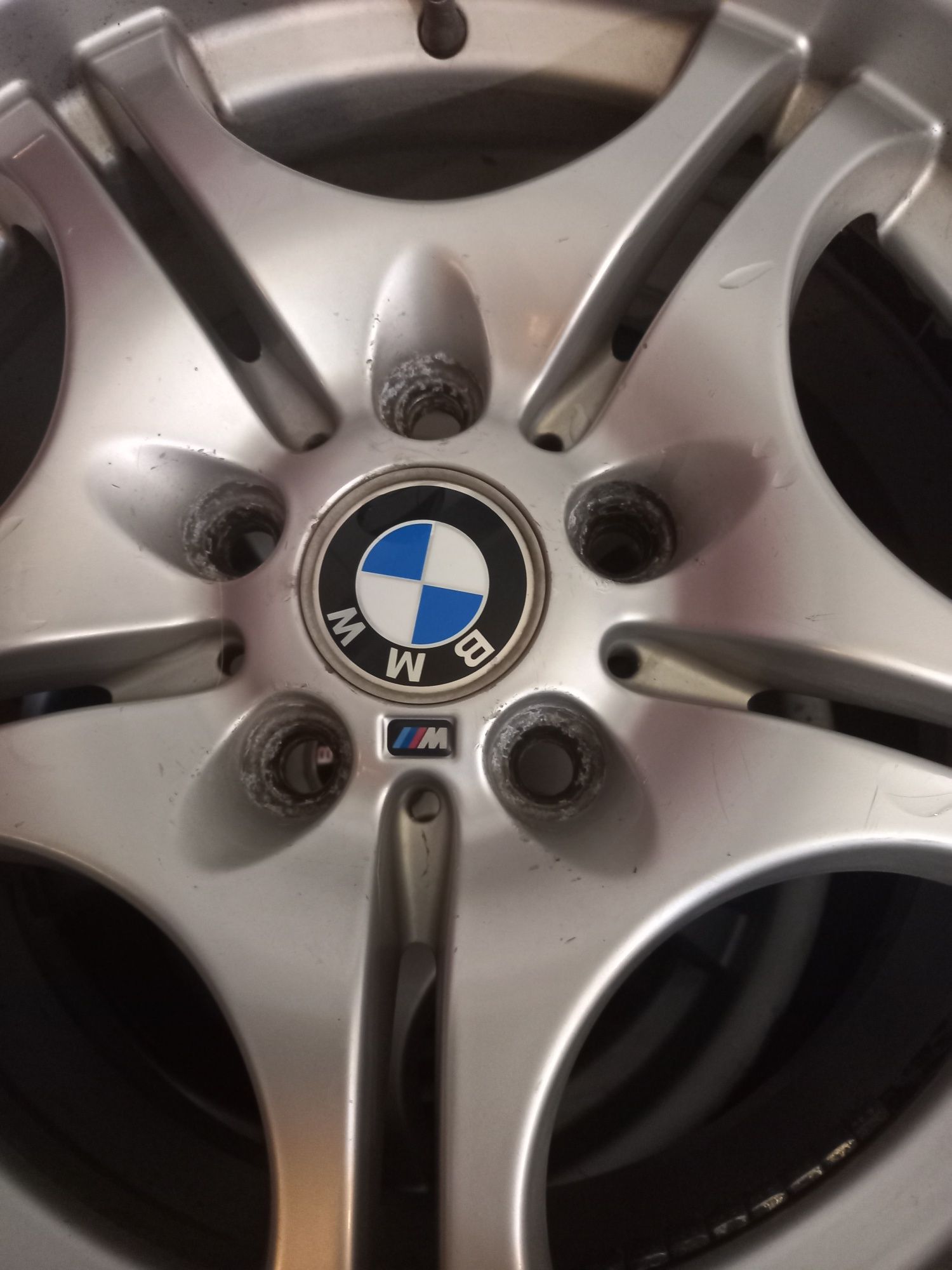 Jante Bmw M3  Cauciucuri pe spate noi!