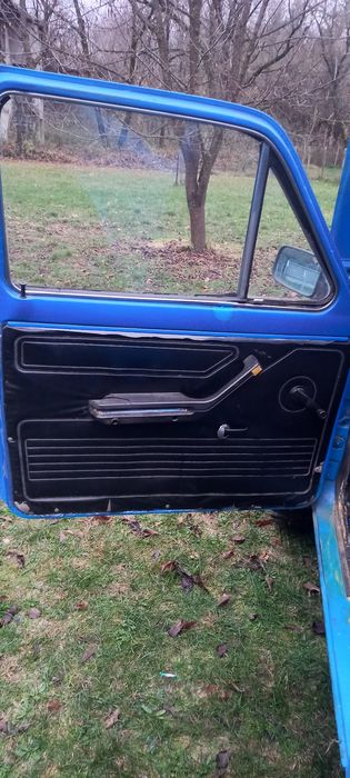 Лада нива ВАЗ 2121