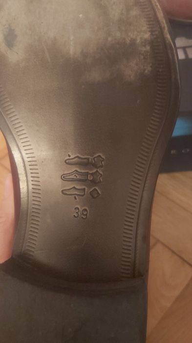 Vanzari incaltaminte