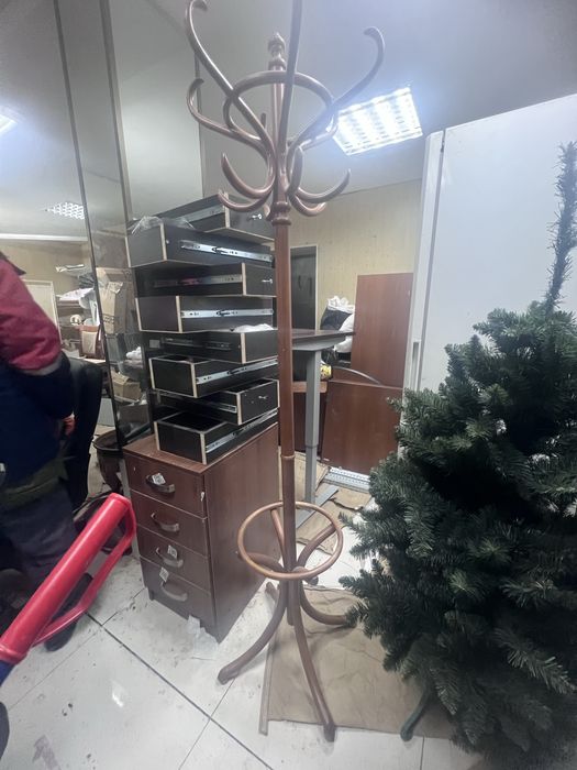 Вешалка деревянная, железная  в Косшы