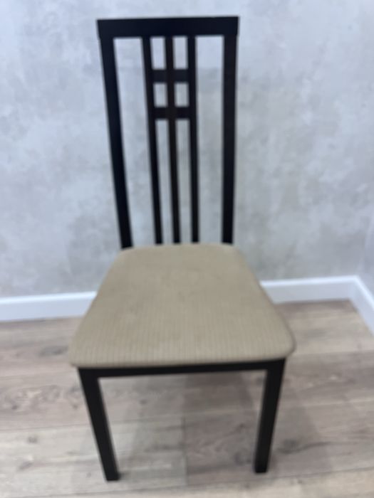 Продам хорошие стулья