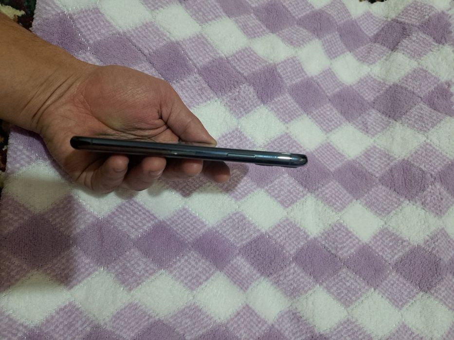 Iphone 11 pro ideal radnoy