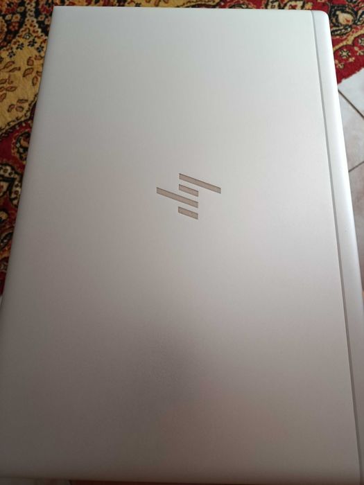 Laptop HP puțin folosit, cu acte
