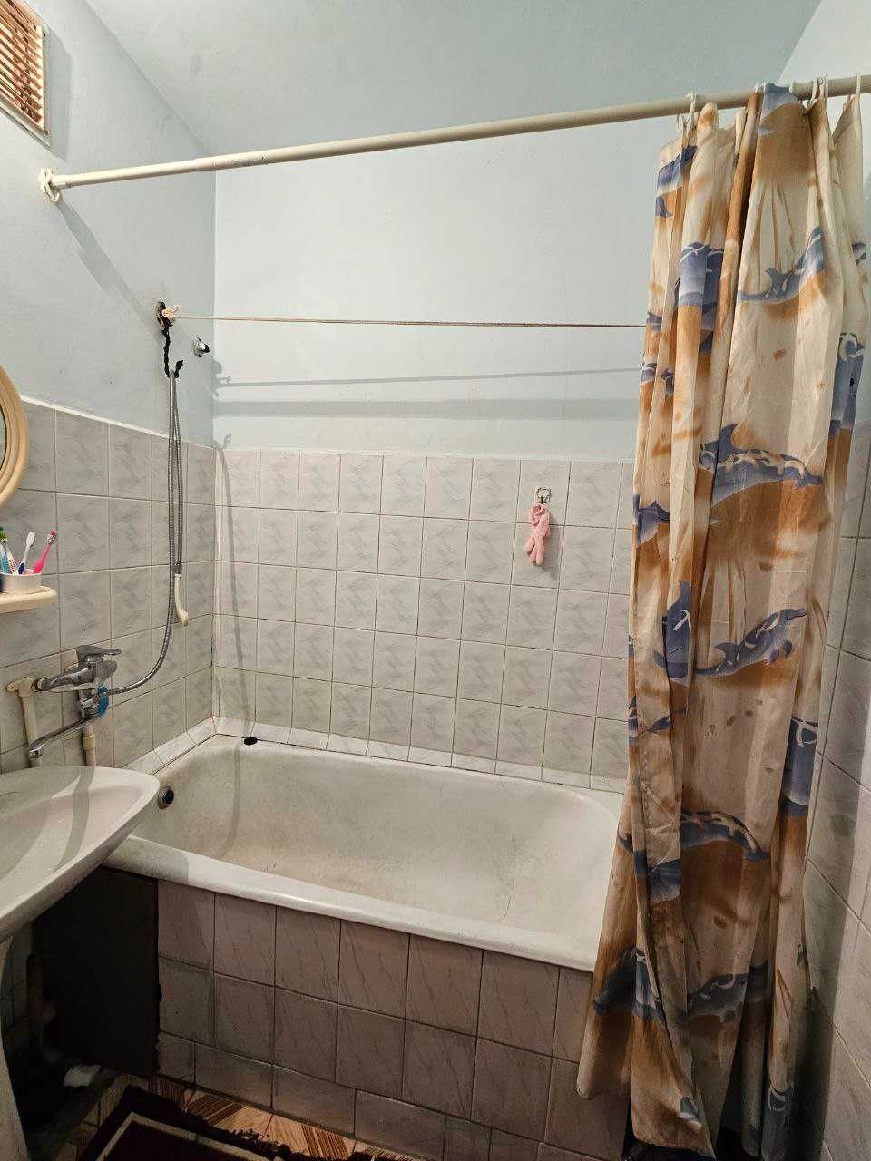 Продам 3х комнатную квартиру Куйлюк-центр Ор-р тц Компас
