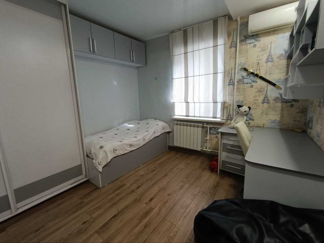 Продается 77 серия, ул Шастри, ор-р У бабушки, 5/2/4 100м2, два с/у!