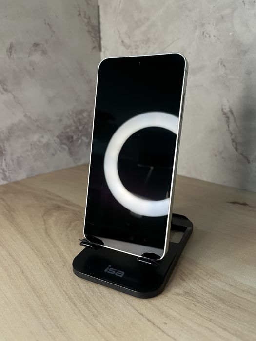 Телефон Самсунг S24/Samsung S24