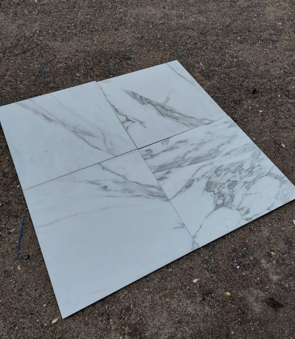 Кераморгранит 60×60см новый. Есть 1уп - это 1.44кв.м.