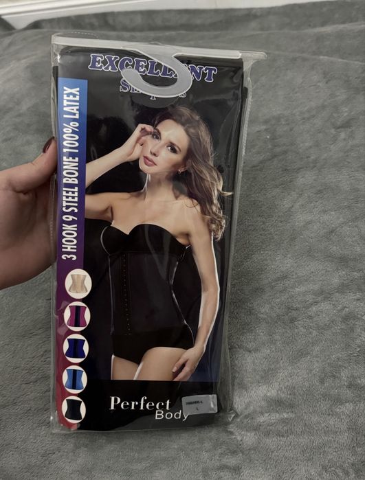 Утягивающий корсет/ латексный пояс