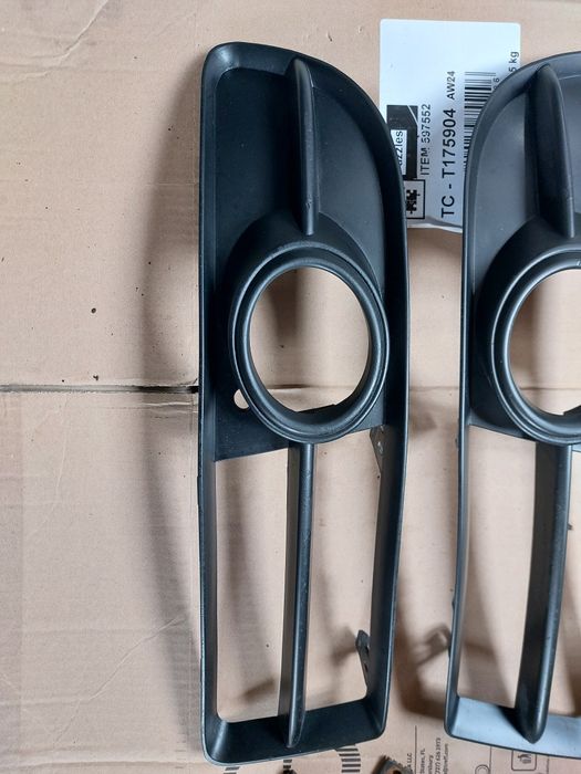 Set grile + proiectoare bara fata SLINE AUDI A4 8E B7 model 2004-2008
