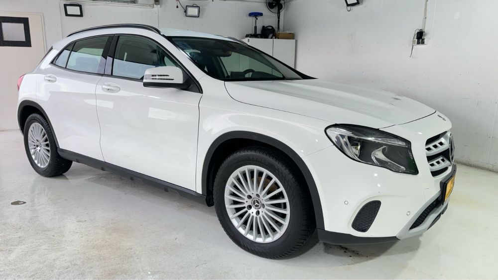 Vand Mercedes GLA 200d 4MATIC 2018