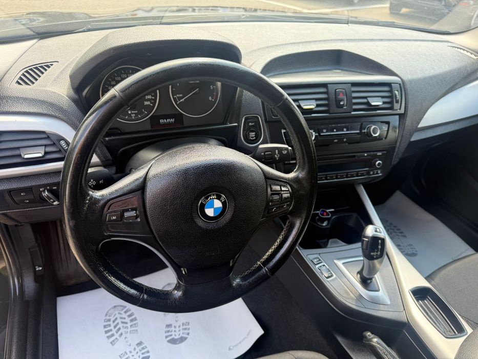 BMW Seria 1 cutie automata