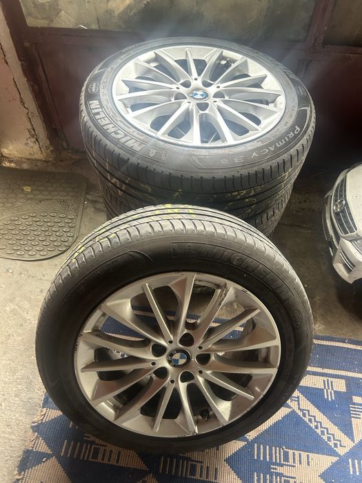 Jante cu cauciucuri de vara BMW R17