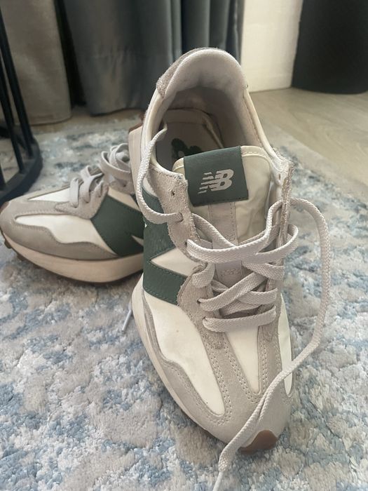 Кожени маратонки New Balance 327 бяло и зелено