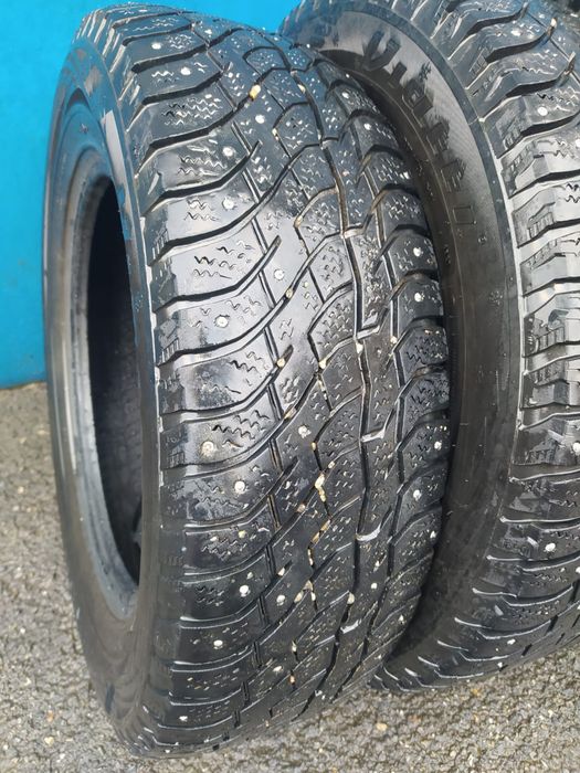 Продам шины зимние 215/65/16