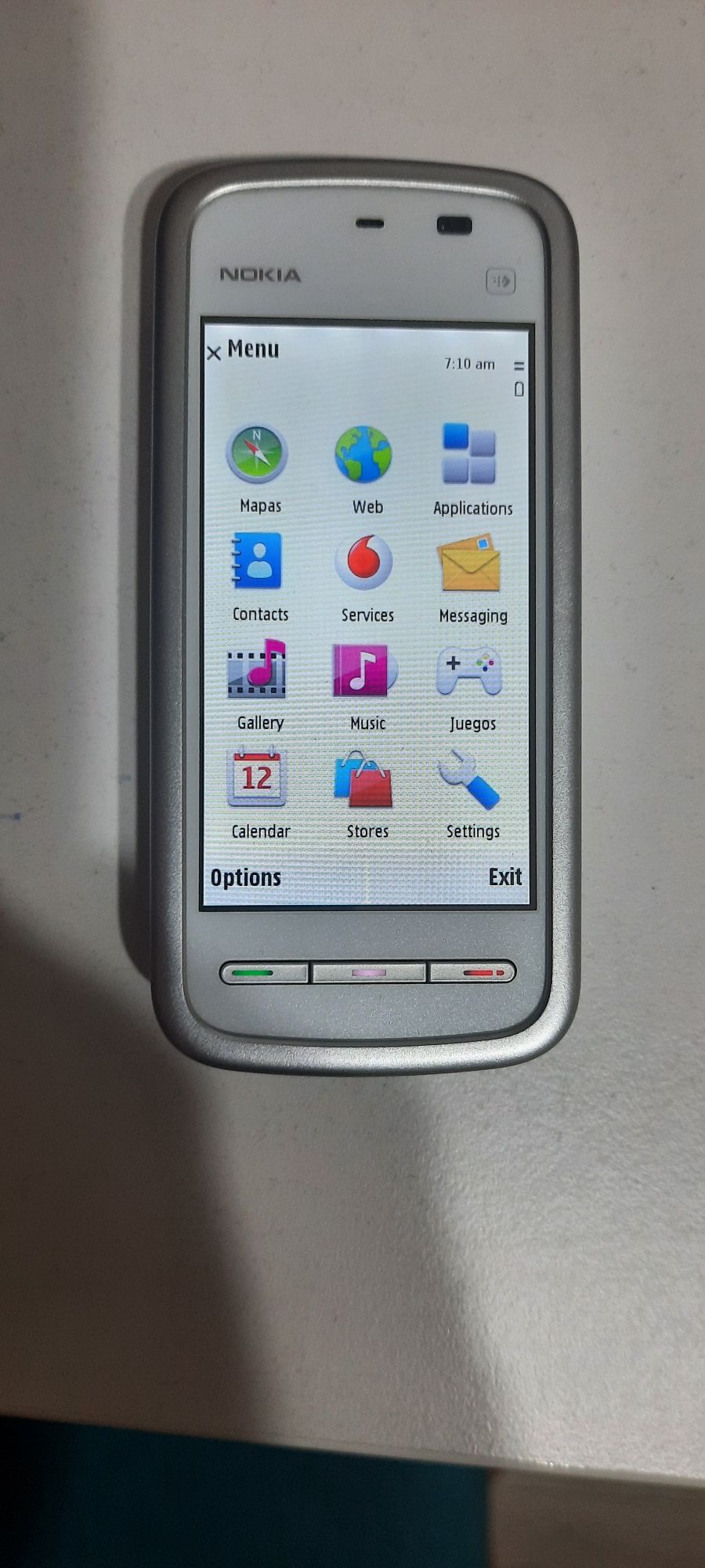 Nokia 5230 бяла и тъмна