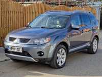 Mitsubishi Outlander 4x4 2.0D 7 Locuri