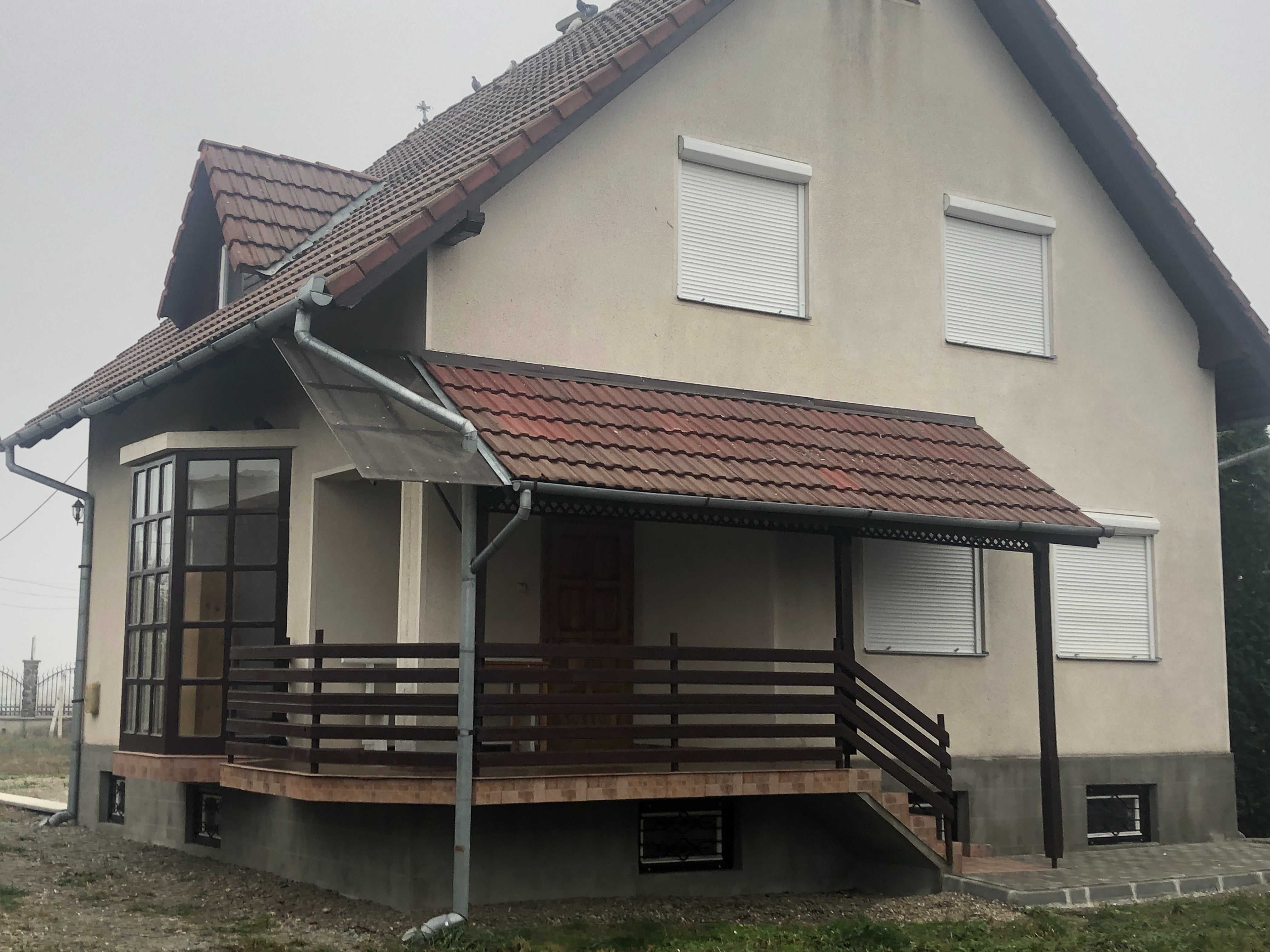 Vând/Dau în chirie casă în Chețani
