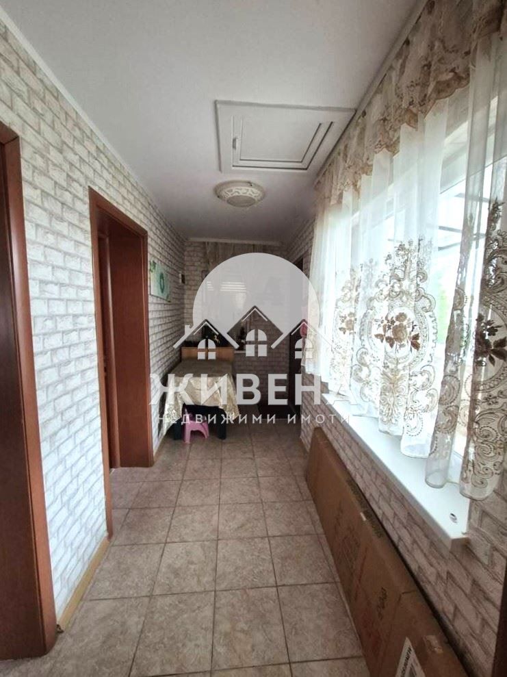 Продавам обзаведена къща в гр. Генерал Тошево, обл. Добрич