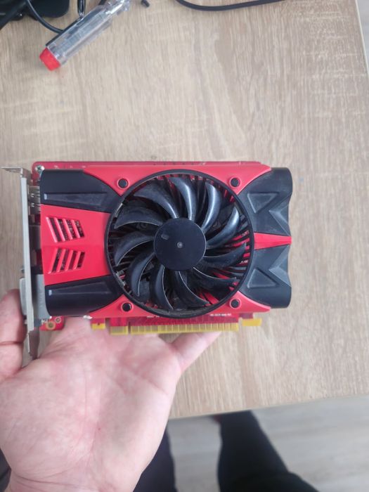 Vând 2 Placi GTX1050TI, o placa de baza și o sursa de 650