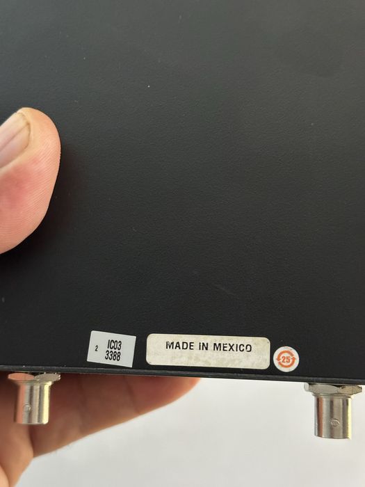 Shure ULX P4 M1 , ULX1 M1 bodypack Original SUA  662-698 MHz Wireless