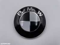 Emblema BMW 82 mm capota negru