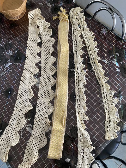 Dantela veche facuta manual