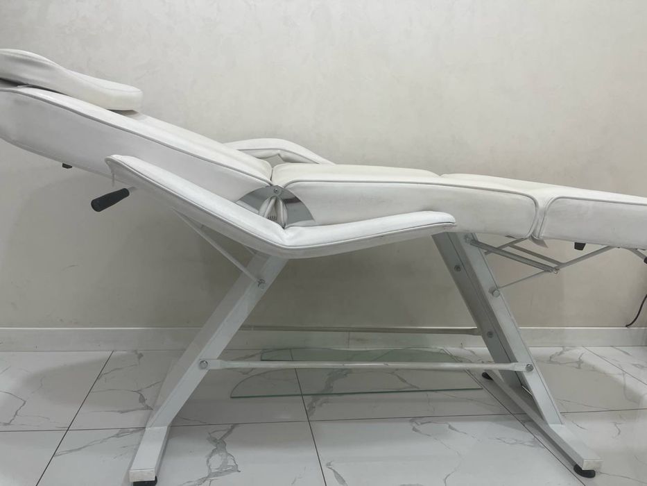 Косметологическая кушетка
