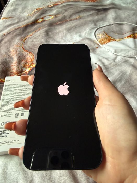 iPhone 13 midnight 128gb