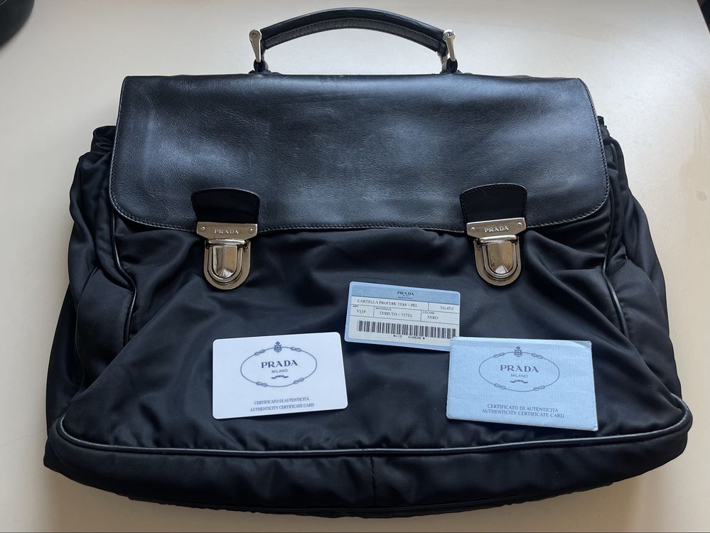 Prada оригинална чанта + сертификат