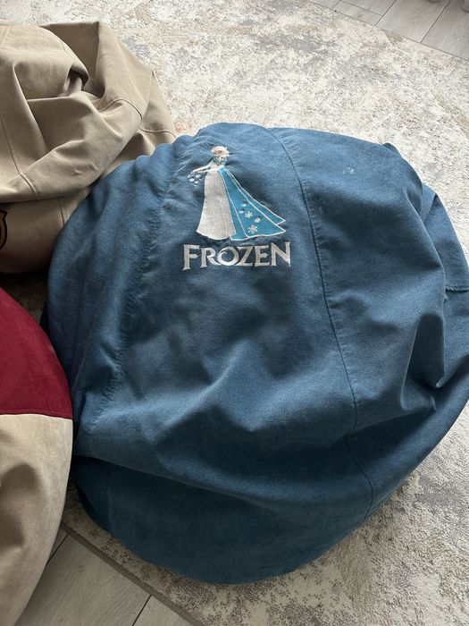 Пуфики 3 шт в хорошем состояний