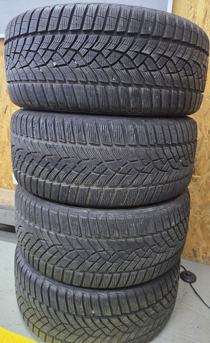 Anvelope iarnă Goodyear 225/40R18 set