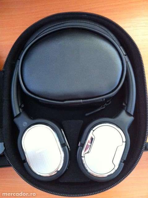 Nokia BT Headset BH-905i Stereo.