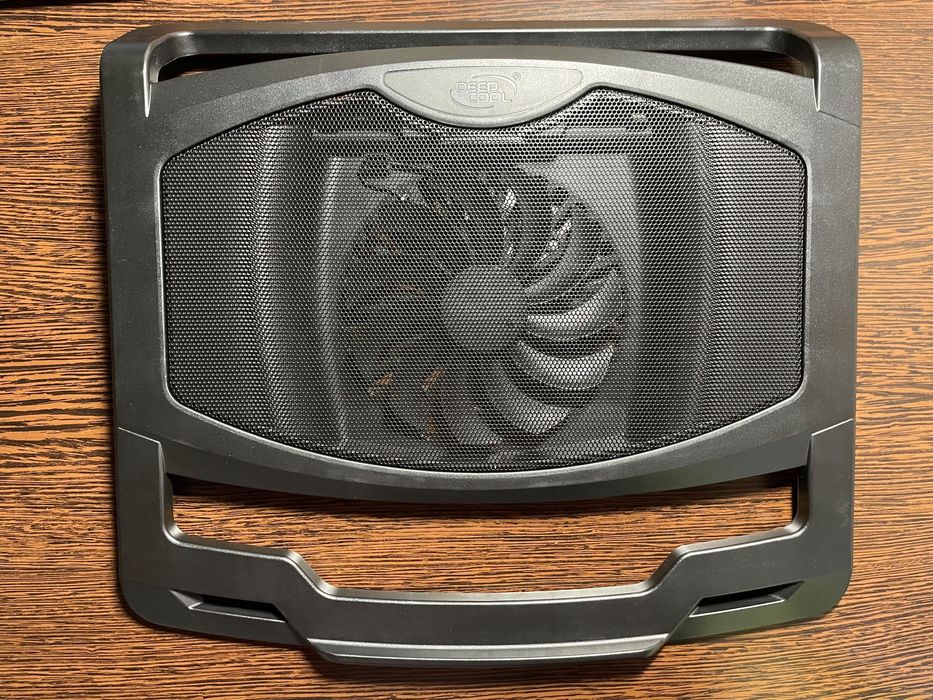 Охлаждаща поставка DeepCool N200