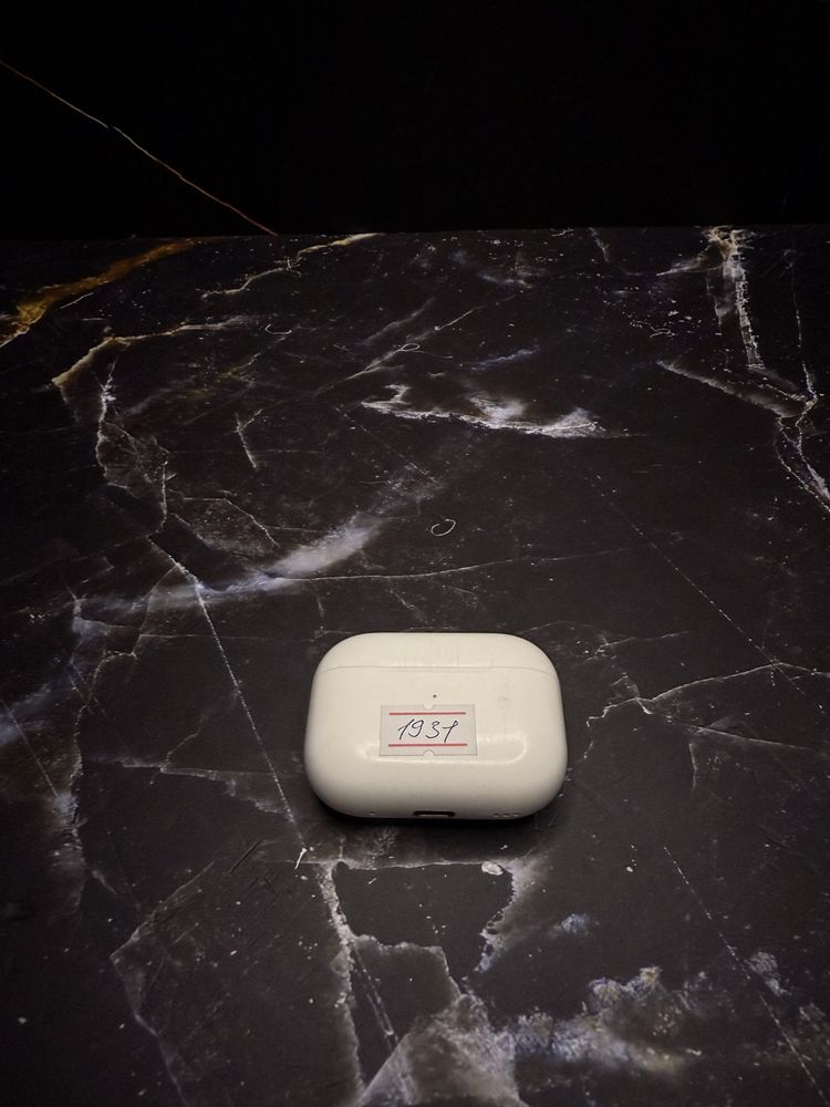 Apple AirPods Pro 2