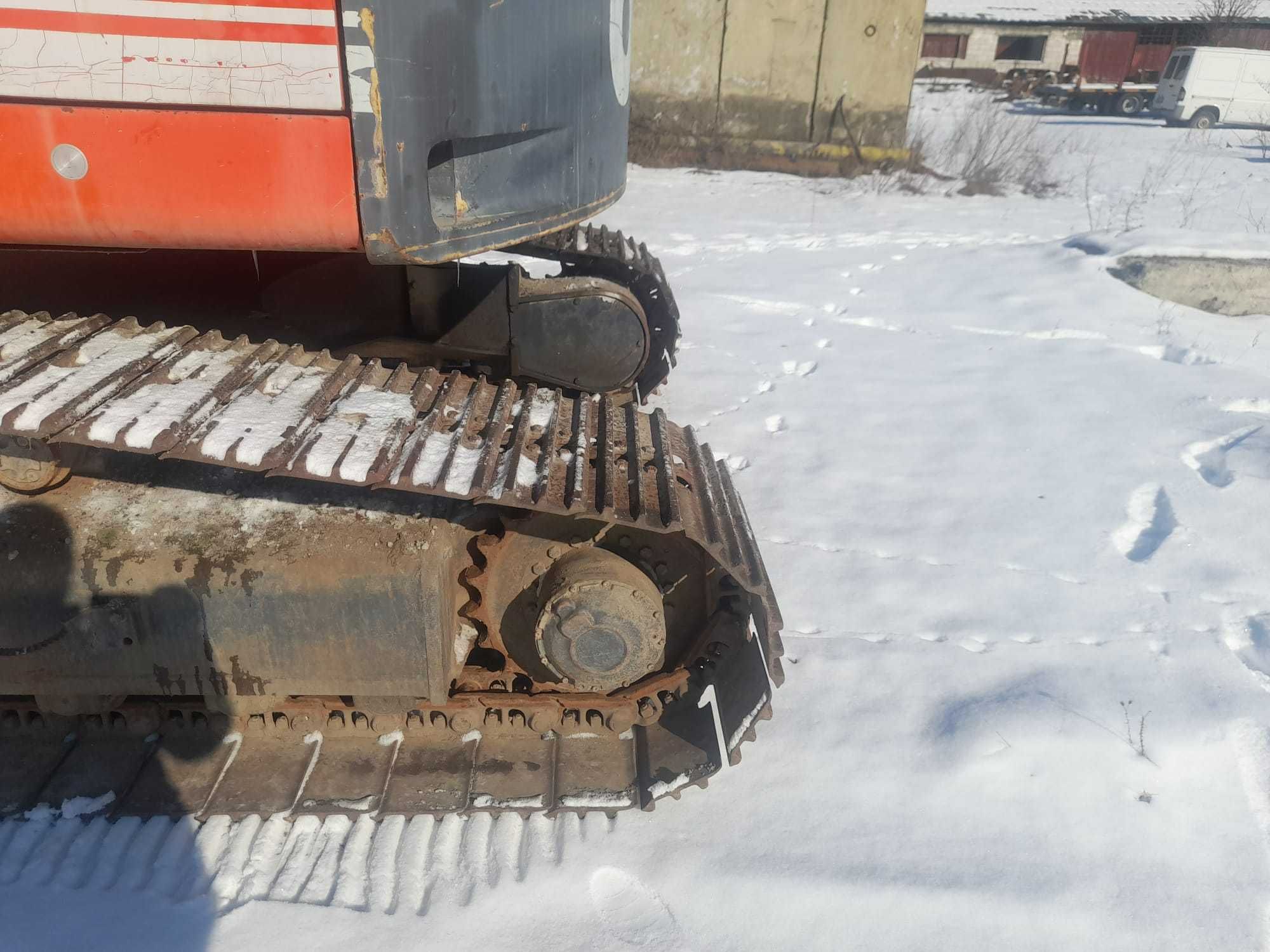 Vind excavator pe senile