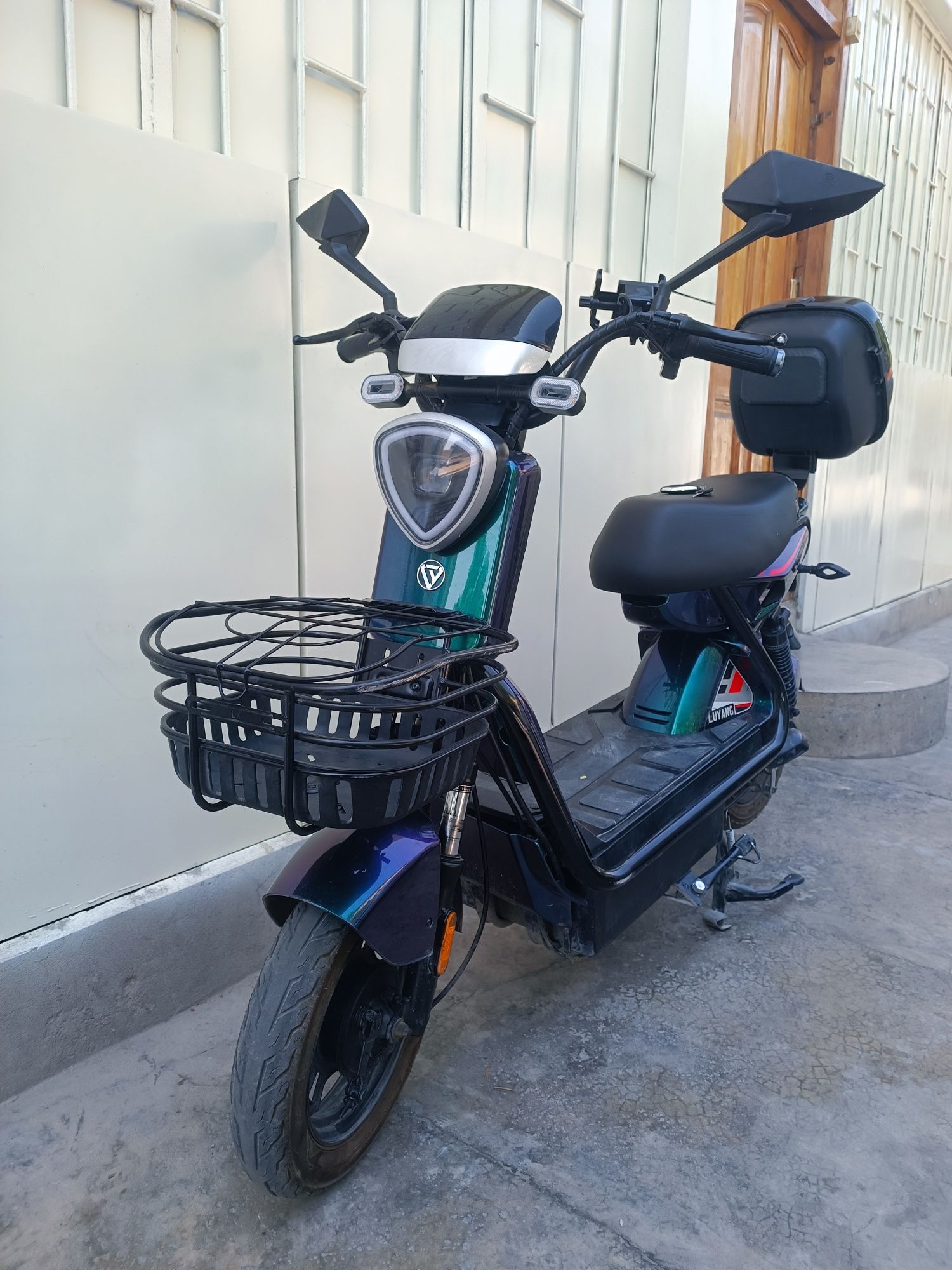 Skuter ideal azonga