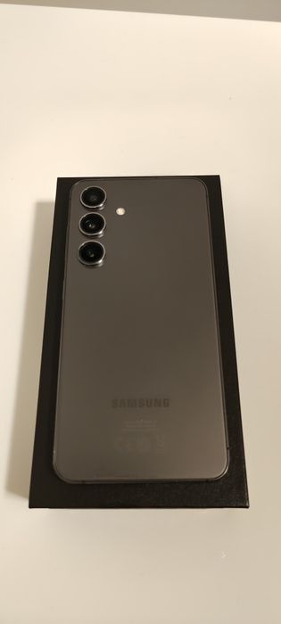 Samsung Galaxy S24 / Onyx Black / 256 Gb / 8 Gb Ram