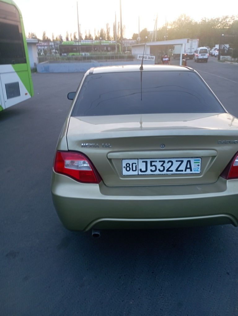 Nexia 2  2009  pol luks