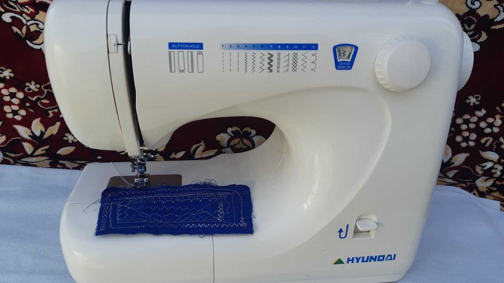 Mașina de cusut Hyundai