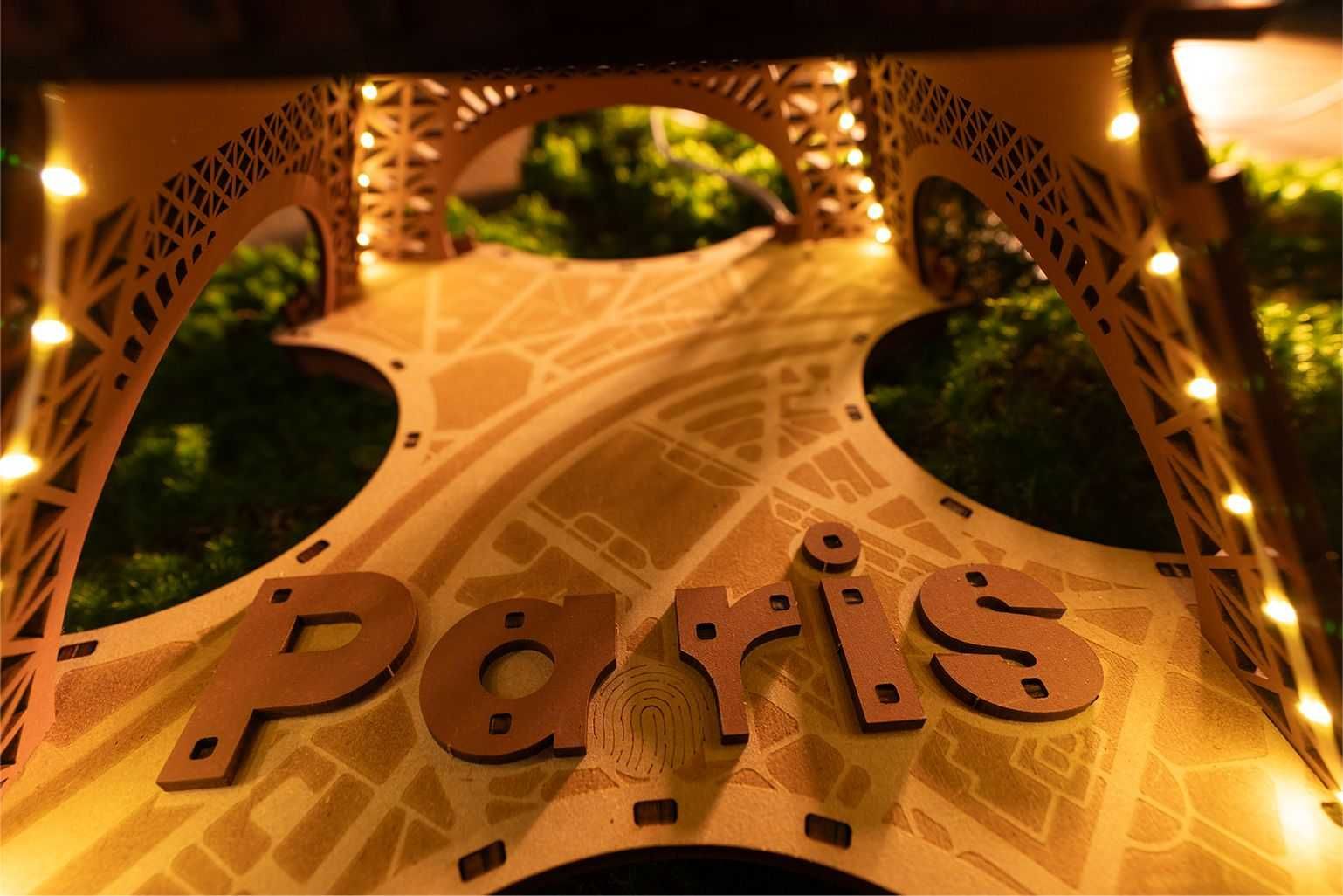 3D дървен пъзел: Night of the Eiffel Tower – романтичен подарък