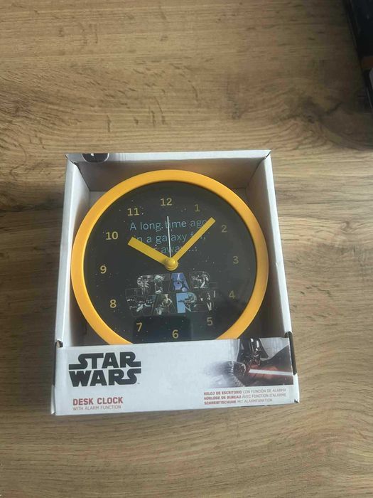 Комплект оригинални Star Wars артикули.