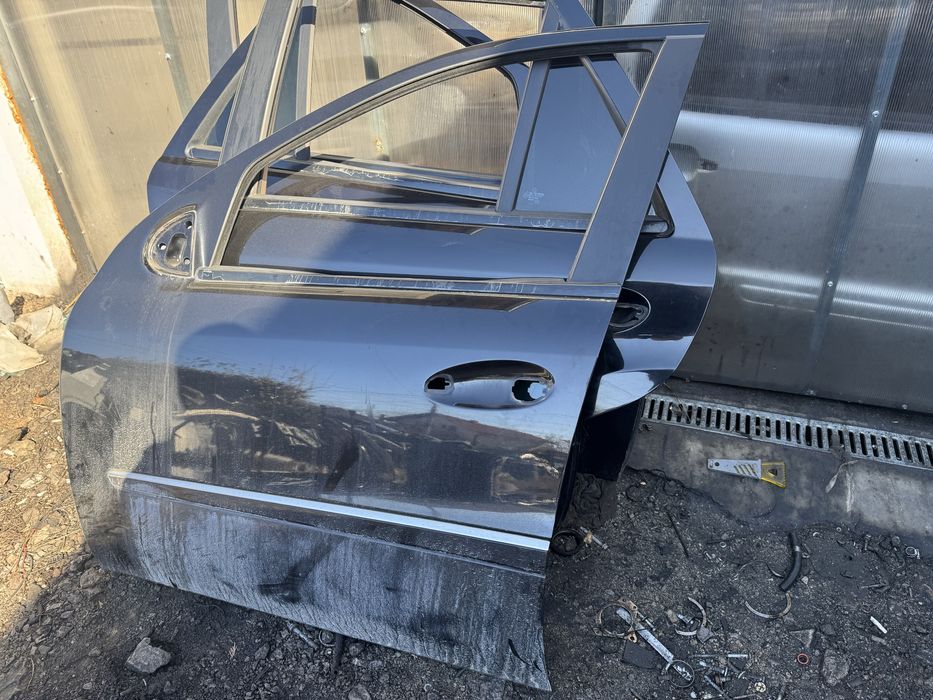 Предна лява врата за Mercedes ML W164
