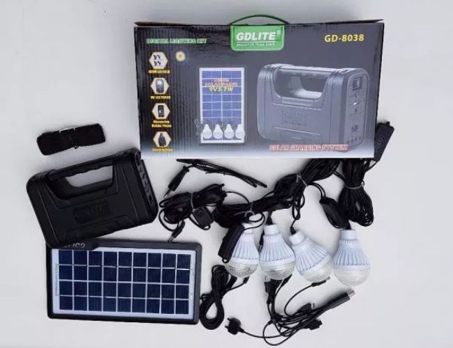 Panou solar kit fotovoltaic 4 becuri incarcare telefon lanterna Radio