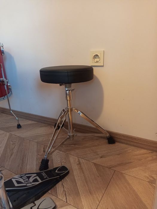 Продавам барабани Tama