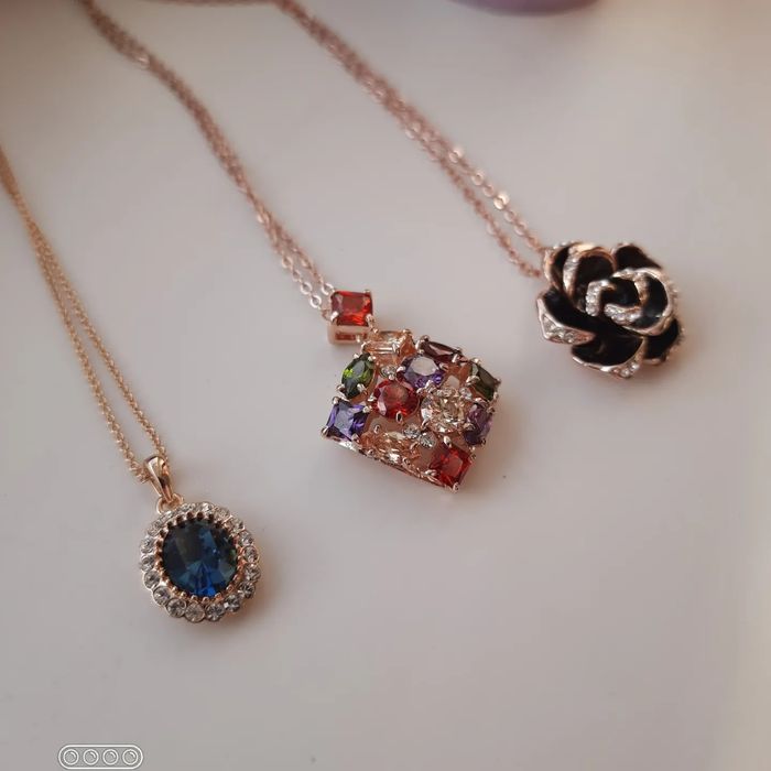 Бижутерия с кристаллами Swarovski