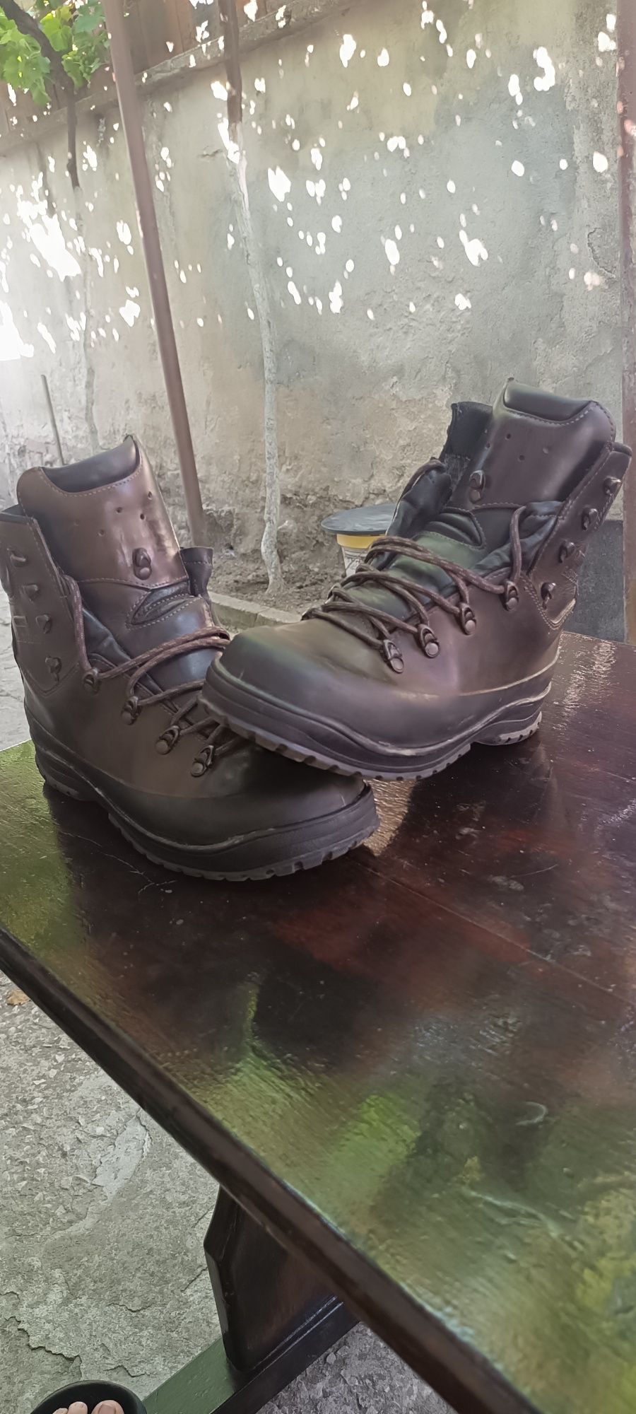 Мъжки обувки LOWA GORE-TEX 45-НОМЕР